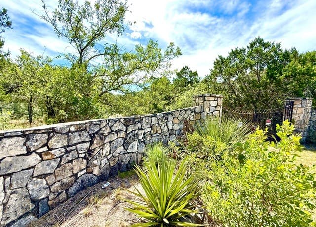 rental at 9852 Marnoch Rd in Helotes, TX — photo 2