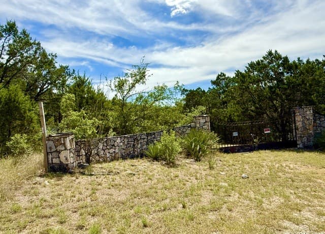 rental at 9852 Marnoch Rd in Helotes, TX — photo 3