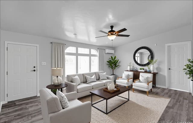 4-bedroom rental at 145 Sandy Ridge in Poteet, TX — photo 5