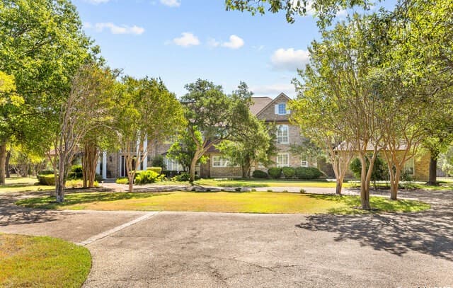 7-bedroom rental at 112 Canter Gait in Shavano Park, TX — photo 5