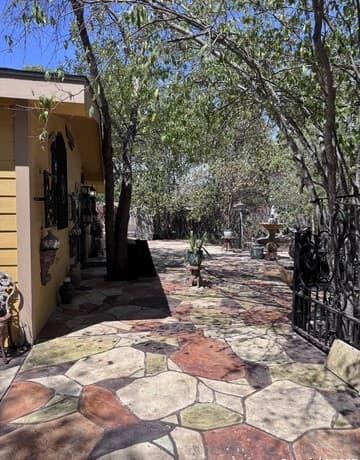 4-bedroom rental at 227 Dorsey in San Antonio, TX — photo 5