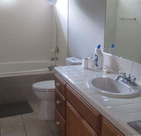 3-bedroom rental at 2442 Christian in San Antonio, TX — photo 4