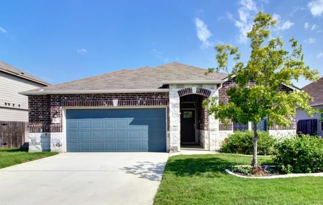 4-bedroom rental at 317 Sika in Schertz, TX — photo 1