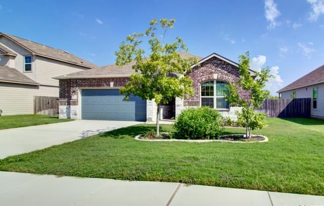 4-bedroom rental at 317 Sika in Schertz, TX — photo 2