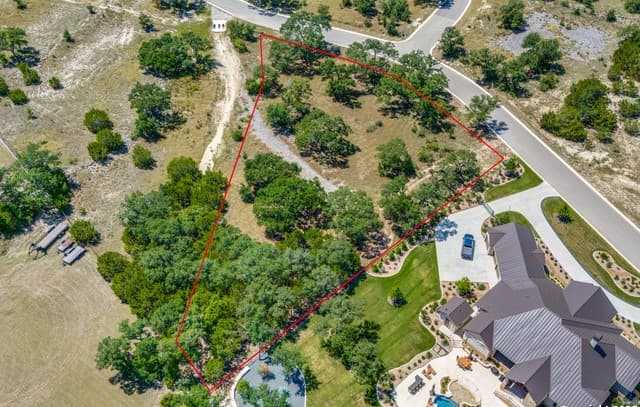 rental at LOT 14 Barreal in San Antonio, TX — photo 1