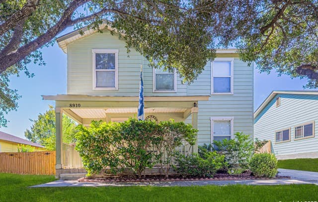 3-bedroom rental at 8910 Rhoda in San Antonio, TX — photo 2