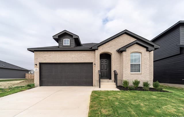3-bedroom rental at 5219 Marliese Peak in Von Ormy, TX — photo 1