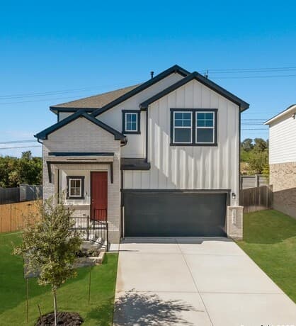 3-bedroom rental at 15407 Ivory Hills in San Antonio, TX — photo 1