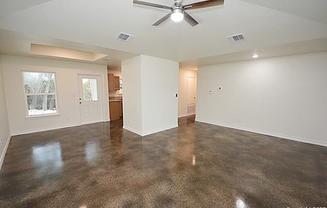 3-bedroom rental at 968 High Dr. in Spring Branch, TX — photo 3