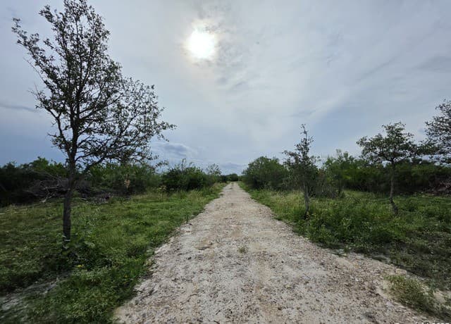rental at 000 Cr 312 in Dhanis, TX — photo 3