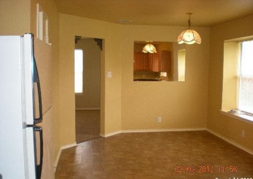3-bedroom rental at 9906 Autumn Hollow in Converse, TX — photo 2