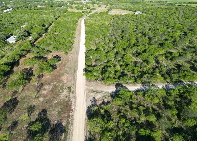 rental at 760 Cr 200 in Three Rivers, TX — photo 3