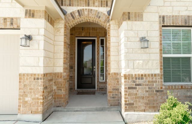 4-bedroom rental at 8939 Trail Dust in San Antonio, TX — photo 1
