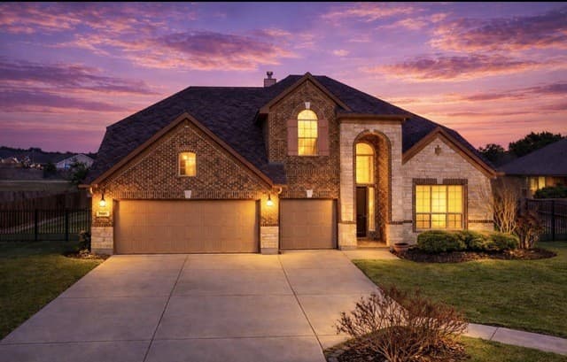 5-bedroom rental at 14807 Poplar Pass in San Antonio, TX — photo 3