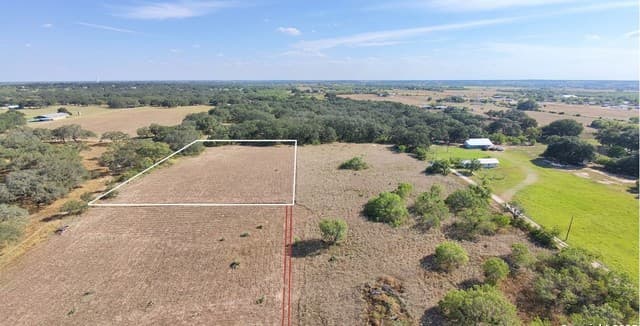 Home for sale at TBD County Road 665 in Devine, TX — photo 2
