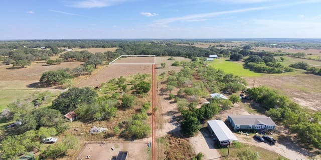 Home for sale at TBD County Road 665 in Devine, TX — photo 3