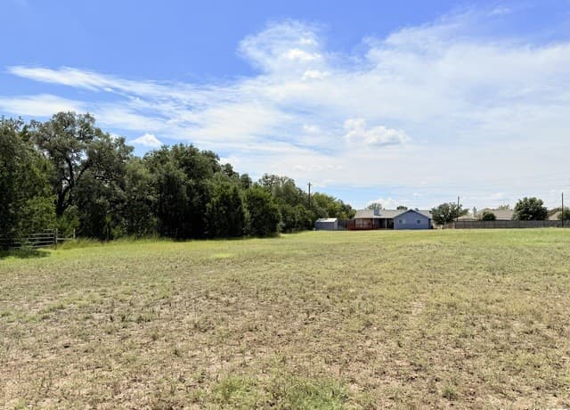 Home for sale at TBD Nakomis Dr in Bandera, TX — photo 4
