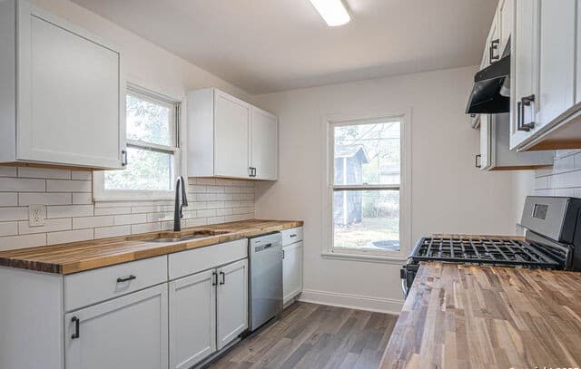 4-bedroom rental at 451 Anton in San Antonio, TX — photo 5