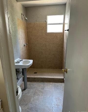 1-bedroom rental at 809 Kayton Ave in San Antonio, TX — photo 4