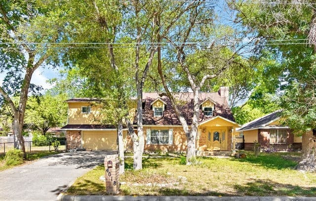 3-bedroom rental at 4018 Meeks Ave in San Antonio, TX — photo 2