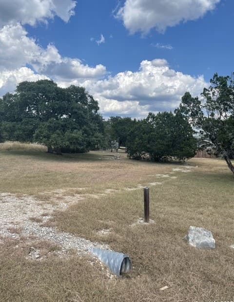 Home for sale at 693 Pr 1514 in Bandera, TX — photo 3
