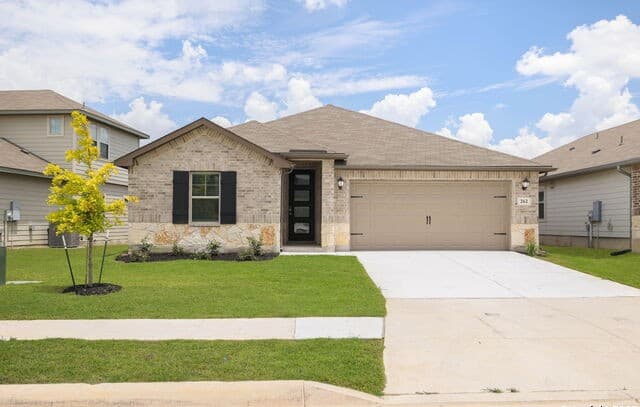 3-bedroom rental at 262 Shelton in Cibolo, TX — photo 2
