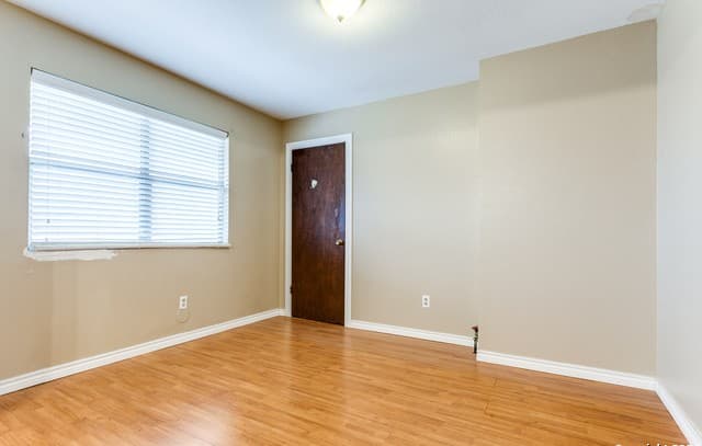 3-bedroom rental at 302 Guanajuato in San Antonio, TX — photo 4
