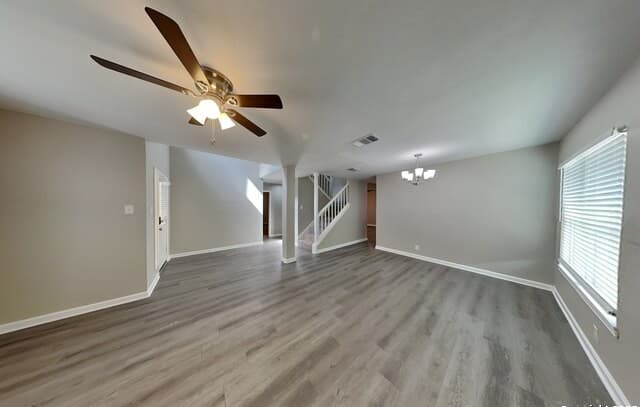 4-bedroom rental at 9122 Autumn Storm in San Antonio, TX — photo 5