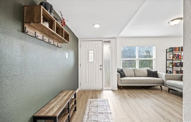 3-bedroom rental at 11926 Holm Oaks in San Antonio, TX — photo 5