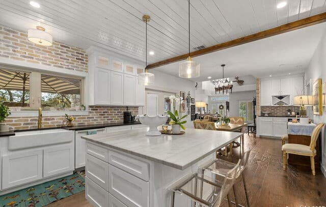 3-bedroom rental at 22050 Hanging Oak in San Antonio, TX — photo 3