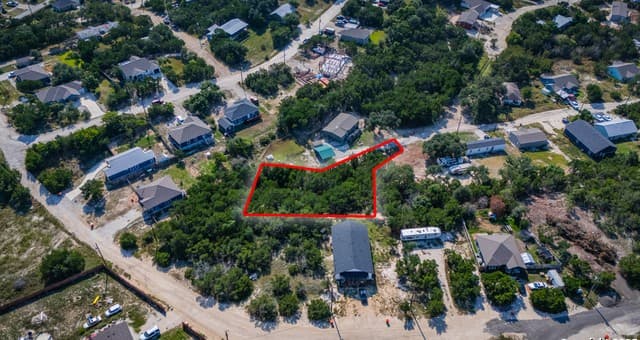 rental at 1121 Sleepy Hollow in Spring Branch, TX — photo 1