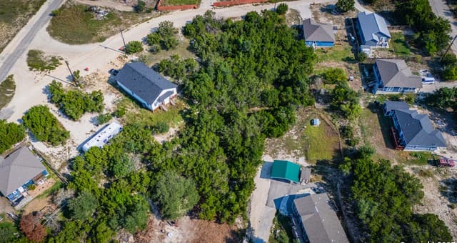 rental at 1121 Sleepy Hollow in Spring Branch, TX — photo 4