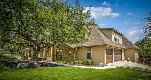 4-bedroom rental at 126 Mountain Echo in San Antonio, TX — photo 3