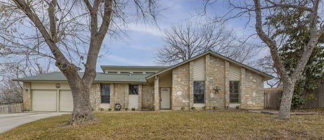 3-bedroom rental at 14414 Ledgewood St in San Antonio, TX — photo 1