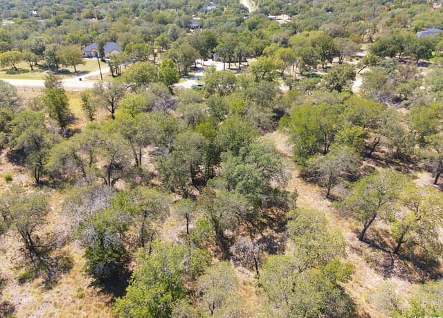 rental at TBD LOT 140 E Cr 6868 in Natalia, TX — photo 4