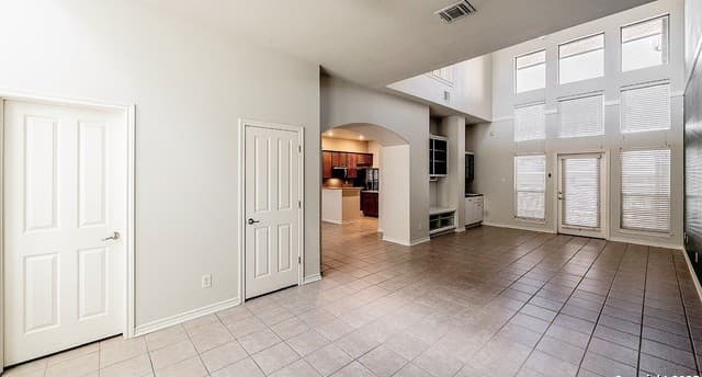 2-bedroom rental at 22215 Sausalito Ct in San Antonio, TX — photo 3
