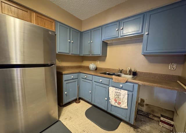 3-bedroom rental at 302 Glenbrook in San Antonio, TX — photo 5