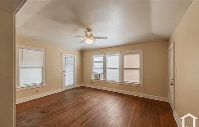 1-bedroom rental at 503 Fulton Ave in San Antonio, TX — photo 4