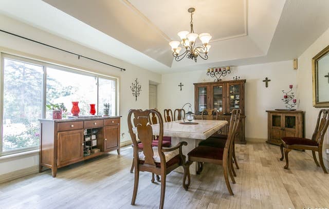 5-bedroom rental at 901 River Rd in Boerne, TX — photo 4