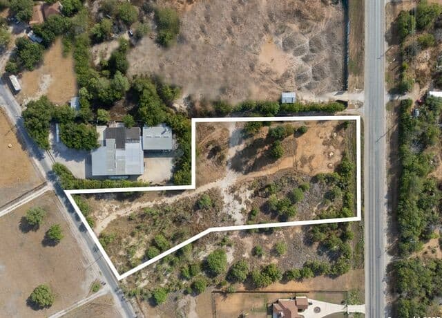 Home for sale at 13348 Somerset in Von Ormy, TX — photo 2
