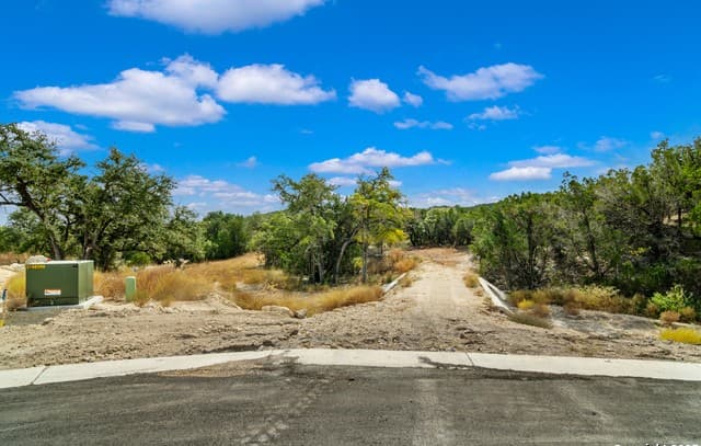 rental at 25722 Eden Point in Boerne, TX — photo 2