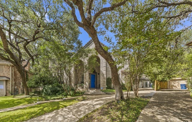 4-bedroom rental at 3007 Orchard Hill in San Antonio, TX — photo 3