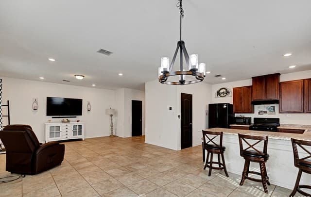 4-bedroom rental at 3126 Mission Bell in San Antonio, TX — photo 4