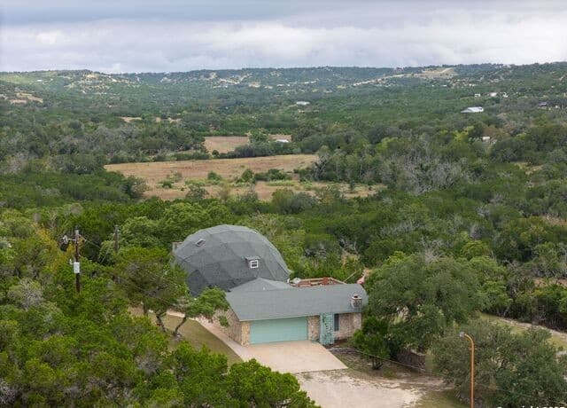 3-bedroom rental at 448 Red Rock Road in Blanco, TX — photo 3