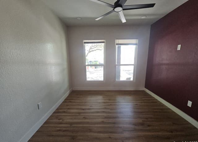 3-bedroom rental at 12611 Sandtrap in San Antonio, TX — photo 3