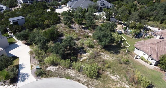 4-bedroom rental at 10107 Emily in San Antonio, TX — photo 5