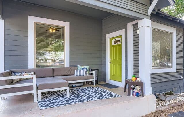 3-bedroom rental at 430 Hampshire Ave in San Antonio, TX — photo 4