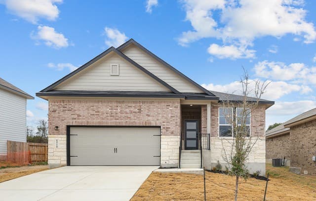 3-bedroom rental at 6510 Lowrie Block in San Antonio, TX — photo 3