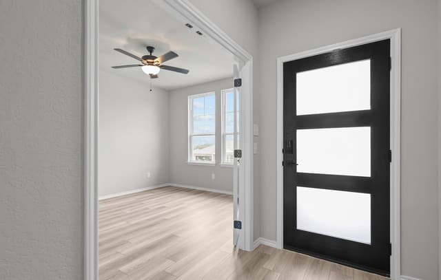 3-bedroom rental at 6510 Lowrie Block in San Antonio, TX — photo 5