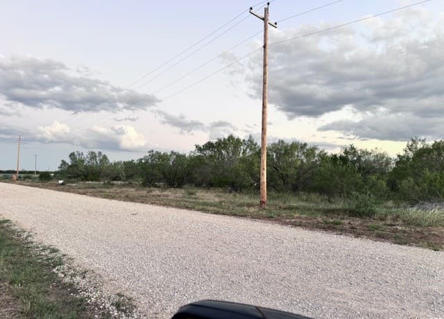 rental at 111 PR Frio Estates in Moore, TX — photo 5